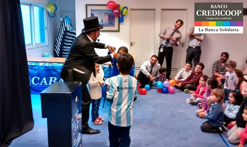 Show infantil en un evento del Banco Credicoop