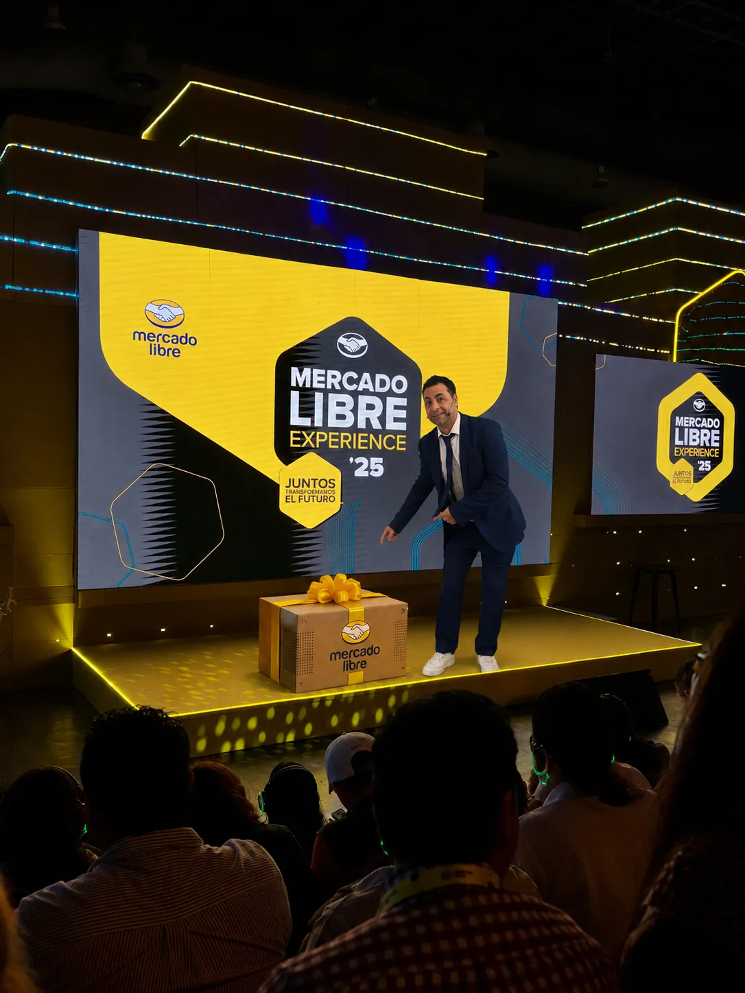 Komodín en el escenario de Mercado Libre Experience